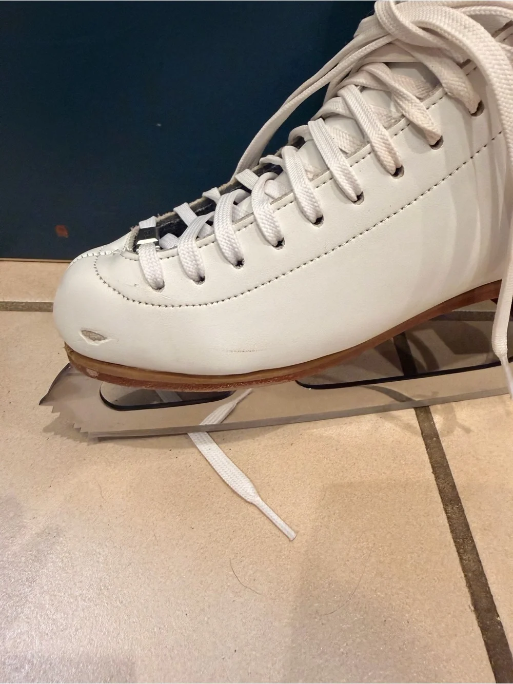 Reidell Stride Figure Skates size 6M Eclipse Vesta Blades